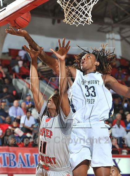 Thumbnail 2 in Winston-Salem Prep vs. Rocky Mount Prep (NCHSAA 1A Final) photogallery.