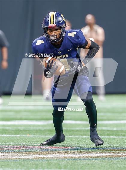 Thumbnail 1 in Douglas County vs. North Gwinnett (Corky Kell + Dave Hunter Classic) photogallery.