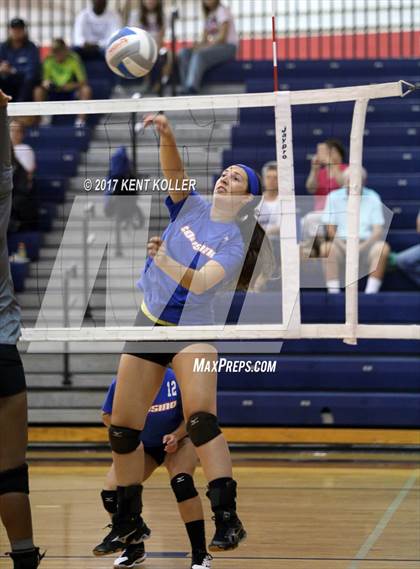 Thumbnail 2 in Utica Ford @ Cousino photogallery.