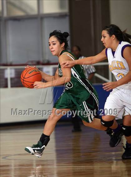 Thumbnail 3 in McAllen vs Pasadena (McDonalds Texas Invitational) photogallery.