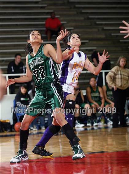 Thumbnail 2 in McAllen vs Pasadena (McDonalds Texas Invitational) photogallery.