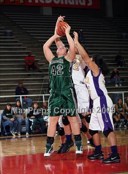 Thumbnail 3 in McAllen vs Pasadena (McDonalds Texas Invitational) photogallery.