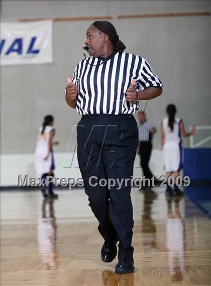 Thumbnail 3 in McAllen vs Pasadena (McDonalds Texas Invitational) photogallery.