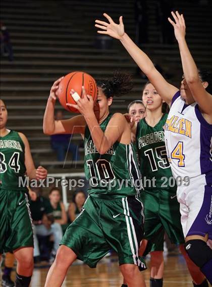 Thumbnail 2 in McAllen vs Pasadena (McDonalds Texas Invitational) photogallery.