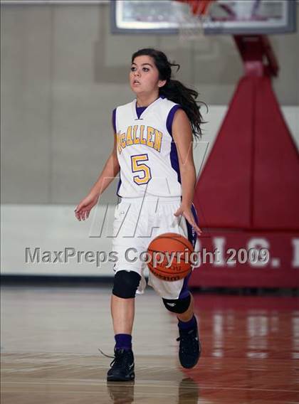 Thumbnail 1 in McAllen vs Pasadena (McDonalds Texas Invitational) photogallery.