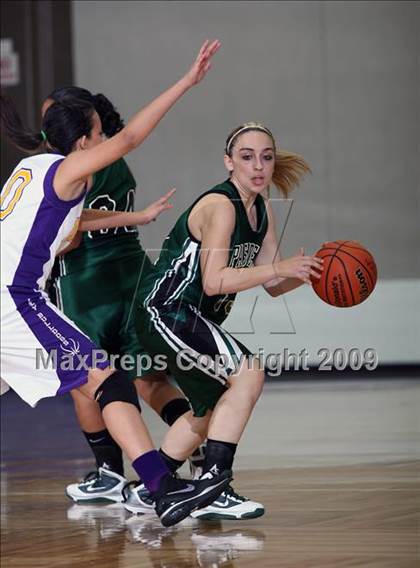 Thumbnail 1 in McAllen vs Pasadena (McDonalds Texas Invitational) photogallery.