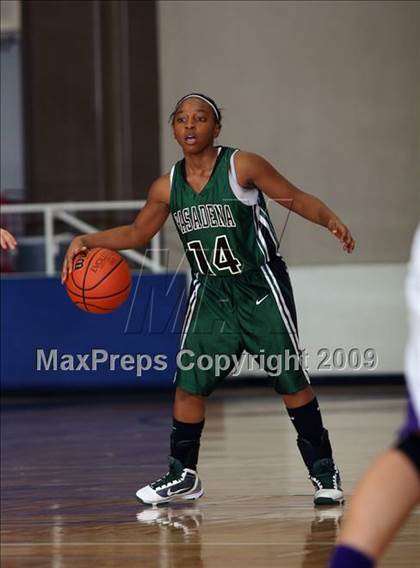 Thumbnail 3 in McAllen vs Pasadena (McDonalds Texas Invitational) photogallery.