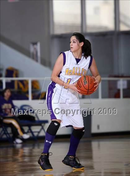 Thumbnail 1 in McAllen vs Pasadena (McDonalds Texas Invitational) photogallery.