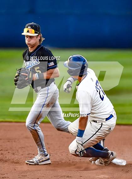 Thumbnail 2 in St. John Bosco vs. Santa Margarita (CIF SS DIV 1 Championship) photogallery.