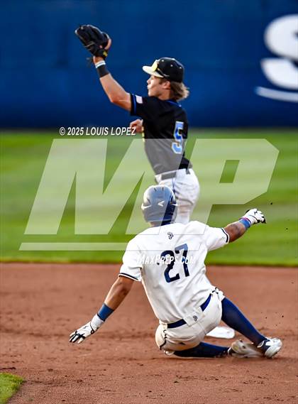 Thumbnail 2 in St. John Bosco vs. Santa Margarita (CIF SS DIV 1 Championship) photogallery.