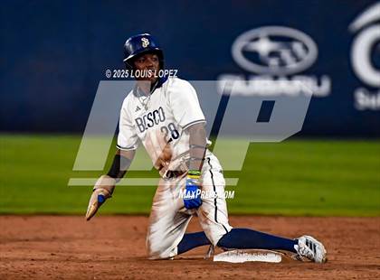 Thumbnail 2 in St. John Bosco vs. Santa Margarita (CIF SS DIV 1 Championship) photogallery.