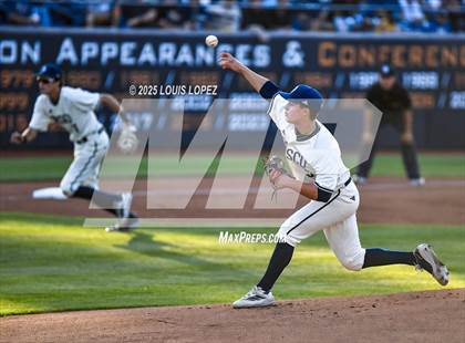 Thumbnail 1 in St. John Bosco vs. Santa Margarita (CIF SS DIV 1 Championship) photogallery.