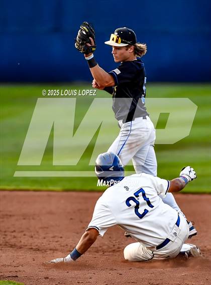 Thumbnail 1 in St. John Bosco vs. Santa Margarita (CIF SS DIV 1 Championship) photogallery.