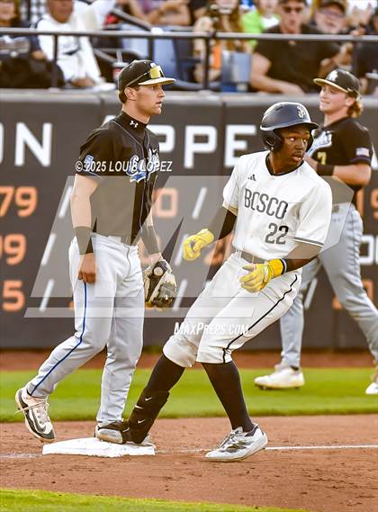Thumbnail 2 in St. John Bosco vs. Santa Margarita (CIF SS DIV 1 Championship) photogallery.