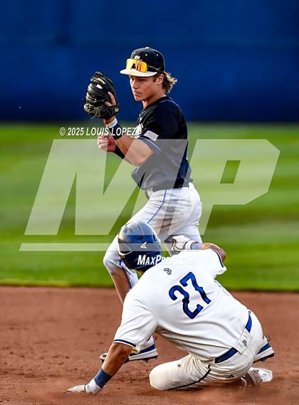 Thumbnail 2 in St. John Bosco vs. Santa Margarita (CIF SS DIV 1 Championship) photogallery.