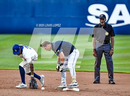 Thumbnail 3 in St. John Bosco vs. Santa Margarita (CIF SS DIV 1 Championship) photogallery.