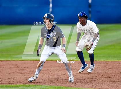 Thumbnail 3 in St. John Bosco vs. Santa Margarita (CIF SS DIV 1 Championship) photogallery.