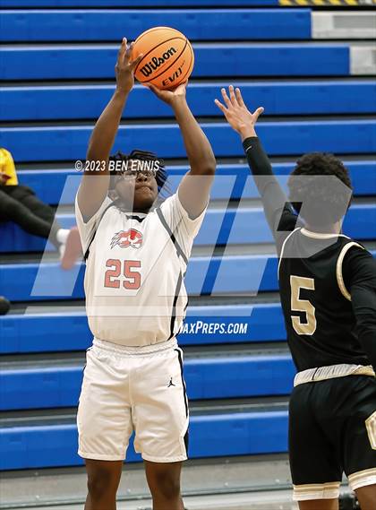 Thumbnail 3 in Lanett vs Hardaway (LaGrange Toyota Basketball Classic)  photogallery.