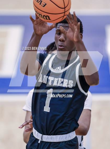 Thumbnail 2 in Lanett vs Hardaway (LaGrange Toyota Basketball Classic)  photogallery.