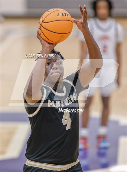 Thumbnail 2 in Lanett vs Hardaway (LaGrange Toyota Basketball Classic)  photogallery.