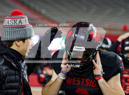 Thumbnail 2 in Gretna vs. Omaha Westside (NSAA Class A Final) photogallery.