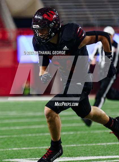 Thumbnail 1 in Gretna vs. Omaha Westside (NSAA Class A Final) photogallery.