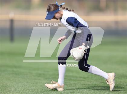 Thumbnail 3 in Valor Christian vs. Chaparral (CHSAA 5A First Round) photogallery.