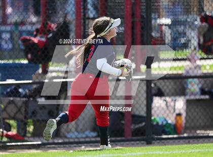 Thumbnail 1 in Valor Christian vs. Chaparral (CHSAA 5A First Round) photogallery.