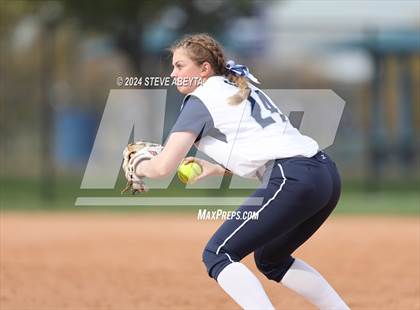 Thumbnail 2 in Valor Christian vs. Chaparral (CHSAA 5A First Round) photogallery.