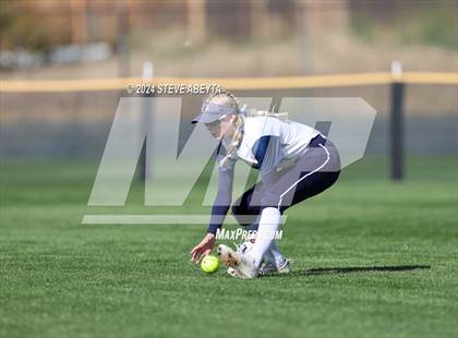 Thumbnail 3 in Valor Christian vs. Chaparral (CHSAA 5A First Round) photogallery.