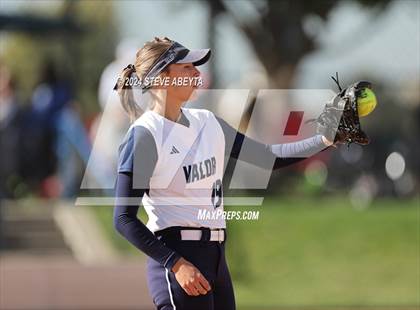 Thumbnail 1 in Valor Christian vs. Chaparral (CHSAA 5A First Round) photogallery.