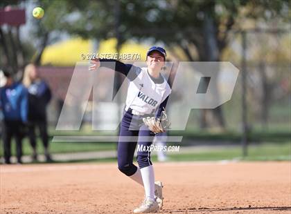 Thumbnail 2 in Valor Christian vs. Chaparral (CHSAA 5A First Round) photogallery.