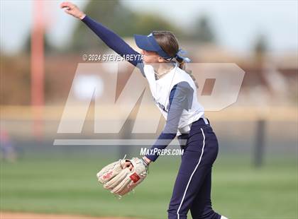 Thumbnail 1 in Valor Christian vs. Chaparral (CHSAA 5A First Round) photogallery.