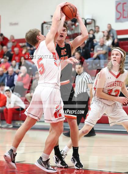 Thumbnail 2 in Amanda-Clearcreek vs Johnstown-Monroe (OHSAA D3 Sectional Playoff) photogallery.