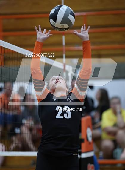 Thumbnail 3 in Fairfield Union @ Amanda-Clearcreek photogallery.