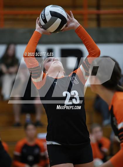 Thumbnail 3 in Fairfield Union @ Amanda-Clearcreek photogallery.