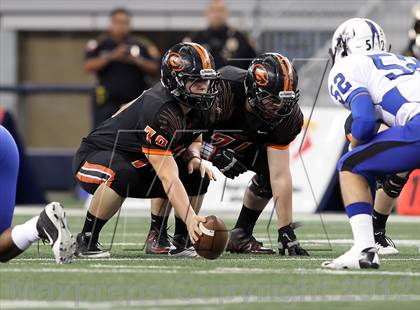 Thumbnail 1 in Gilmer vs. Navasota (UIL 3A Division 2 Final) photogallery.