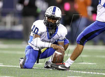 Thumbnail 1 in Gilmer vs. Navasota (UIL 3A Division 2 Final) photogallery.