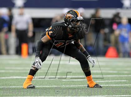 Thumbnail 2 in Gilmer vs. Navasota (UIL 3A Division 2 Final) photogallery.