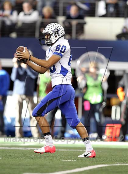 Thumbnail 1 in Gilmer vs. Navasota (UIL 3A Division 2 Final) photogallery.