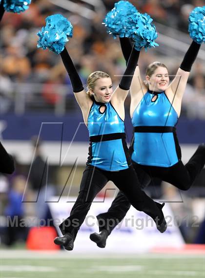 Thumbnail 2 in Gilmer vs. Navasota (UIL 3A Division 2 Final) photogallery.