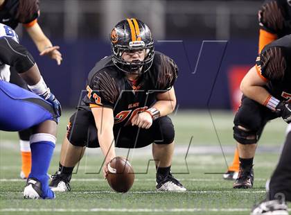 Thumbnail 2 in Gilmer vs. Navasota (UIL 3A Division 2 Final) photogallery.