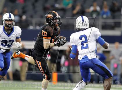 Thumbnail 3 in Gilmer vs. Navasota (UIL 3A Division 2 Final) photogallery.