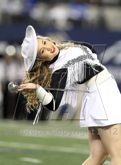 Thumbnail 1 in Gilmer vs. Navasota (UIL 3A Division 2 Final) photogallery.