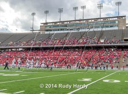 Thumbnail 2 in Katy vs. Dawson (UIL 6A D2 Regional Semifinal) photogallery.