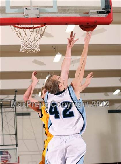 Thumbnail 3 in Galena vs. Crescenta Valley (MaxPreps Holiday Classic) photogallery.