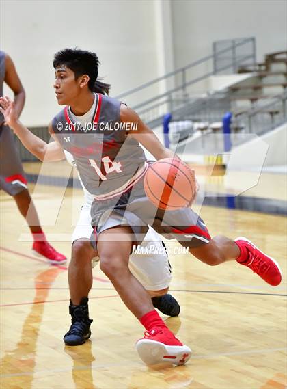 Thumbnail 1 in Edison [Thomas A.] vs Lee [Robert E.] (SAISD Invitational) photogallery.
