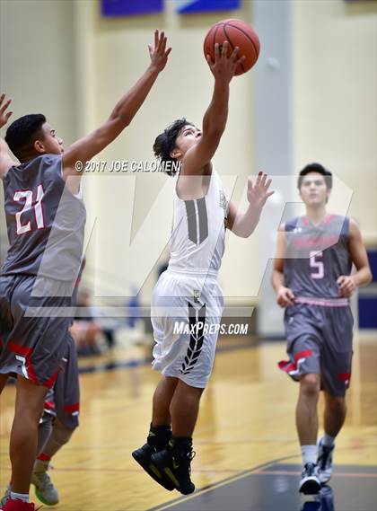 Thumbnail 2 in Edison [Thomas A.] vs Lee [Robert E.] (SAISD Invitational) photogallery.