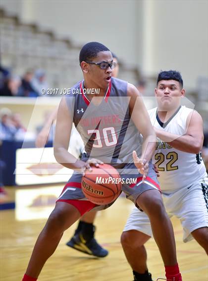 Thumbnail 1 in Edison [Thomas A.] vs Lee [Robert E.] (SAISD Invitational) photogallery.