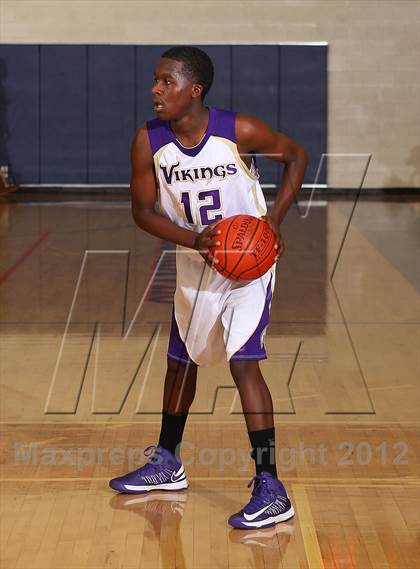 Thumbnail 1 in Valencia vs. Eastside Catholic (Chaminade Christmas Classic) photogallery.